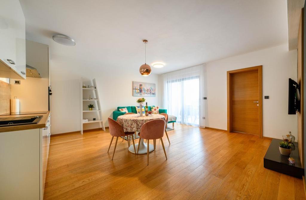 Appartement Ledunis à Šibenik Extérieur photo