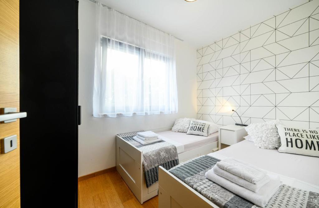 Appartement Ledunis à Šibenik Extérieur photo