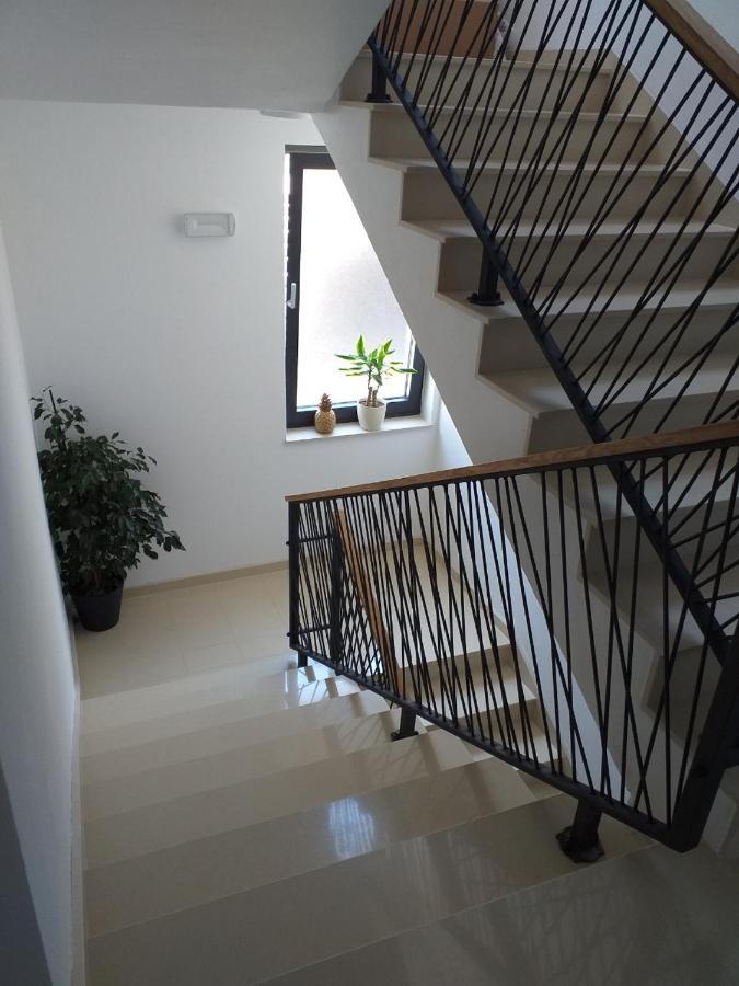 Appartement Ledunis à Šibenik Extérieur photo